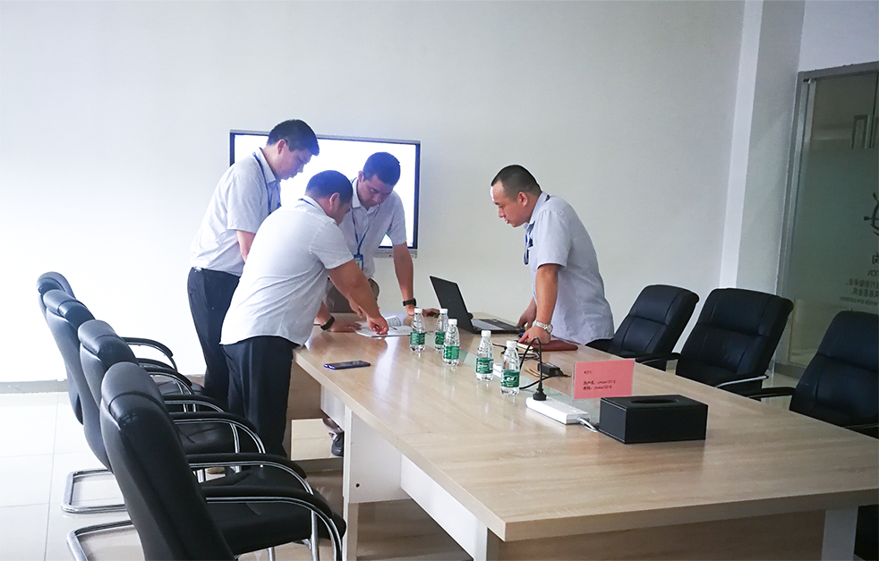 中貝能源技術(shù)團(tuán)隊(duì)